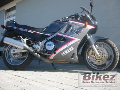 1992 Yamaha FZ 750 photo